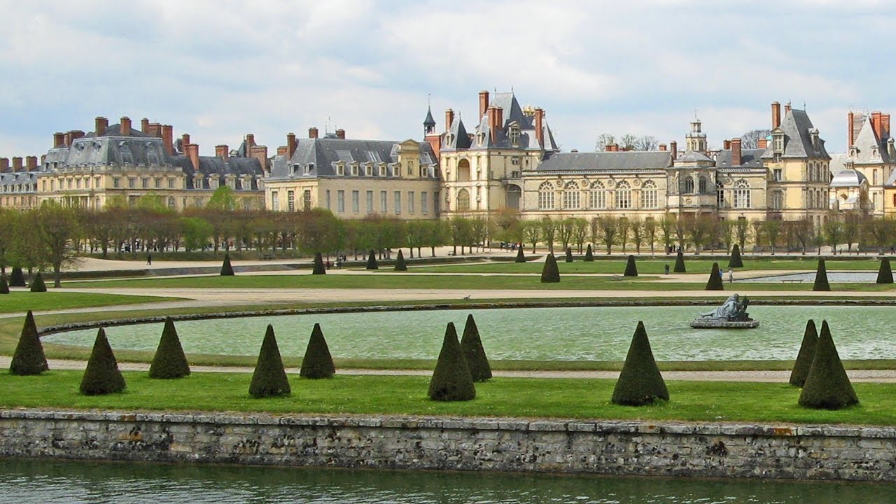 How to get from Charles De Gaulle to Fontainebleau Paris Private Shuttle